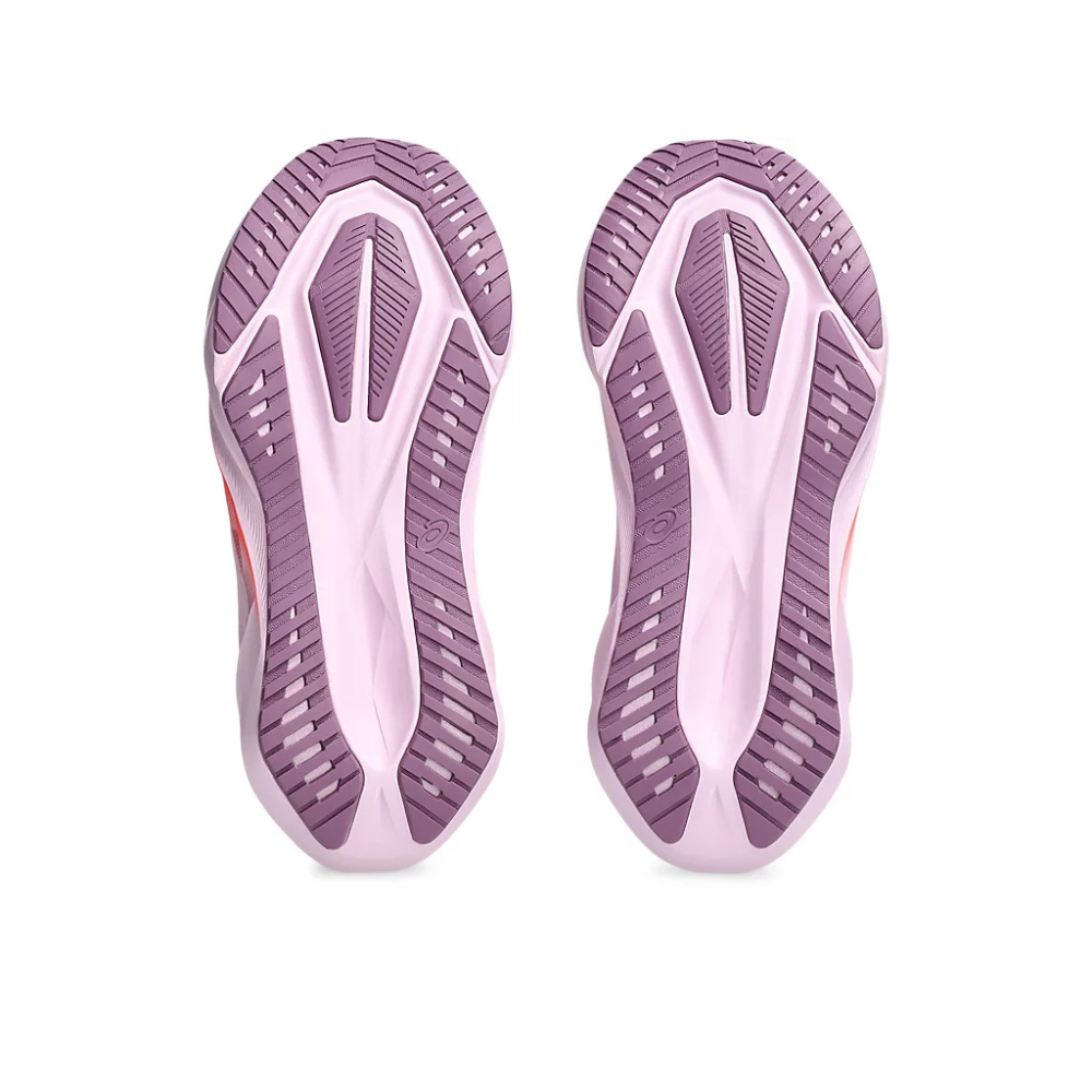 Novablast 5 Women's: White I Coral Reef