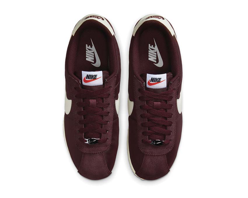 Nike Cortez W "Burgundy Crush"