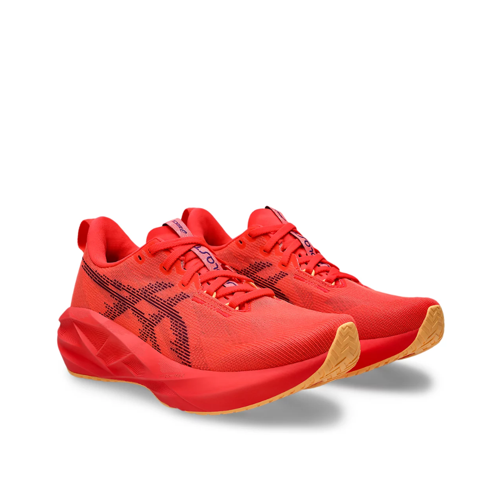 Novablast 5 Women's :Flash Red | Edo Purple