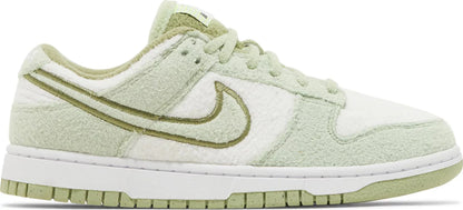 Nike Womens Dunk Low SE Sneakers - 'Fleece - Honeydew'