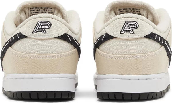 Nike Mens Albino & Preto x Dunk Low SB Sneakers - 'Jiu-Jitsu'