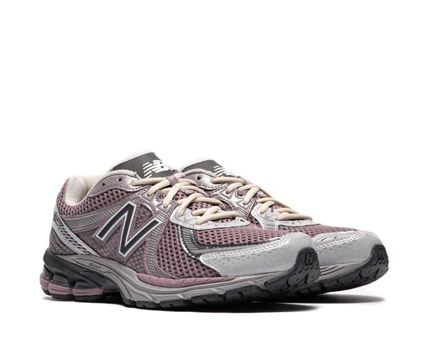 New Balance 860v2