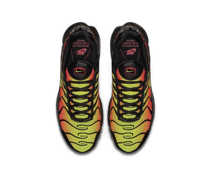 Nike Air Max Plus W "Solar Red"