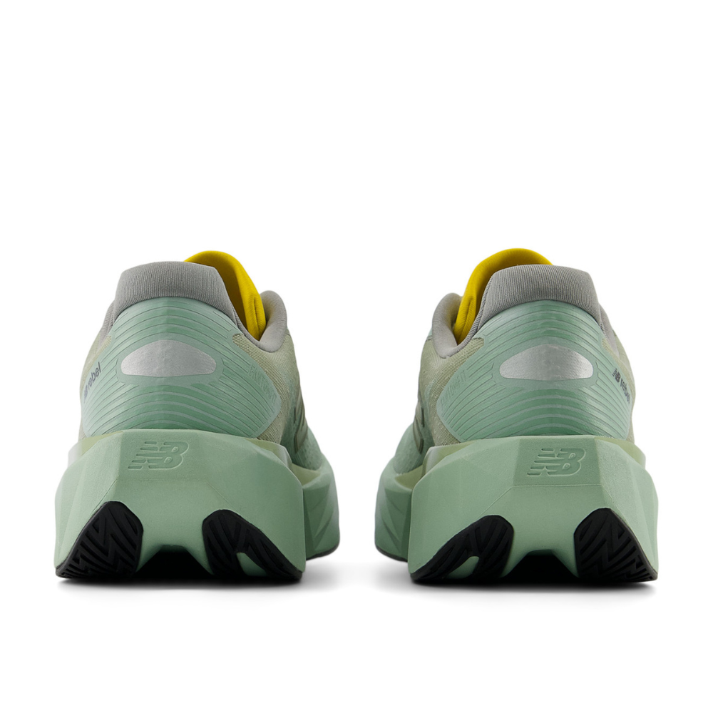 FuelCell Rebel v5 (B) Women's :Garter Snake | Mosaic Green