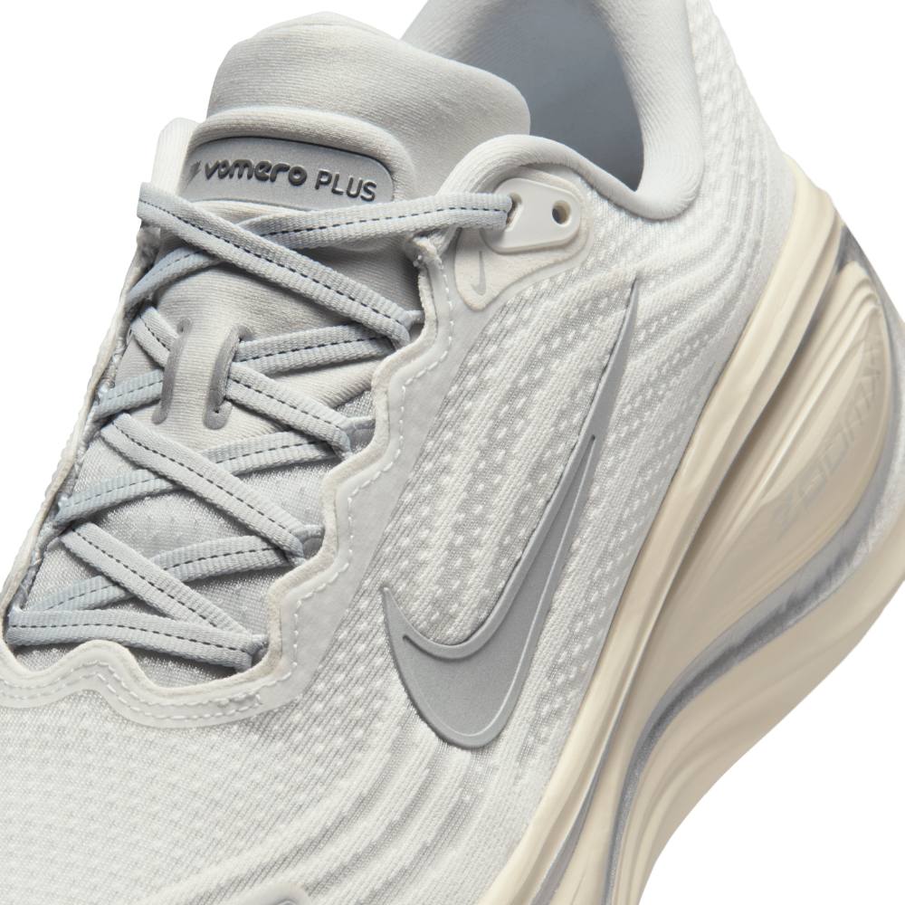 Vomero Plus Men's :Platinum Tint | Reflect Silver