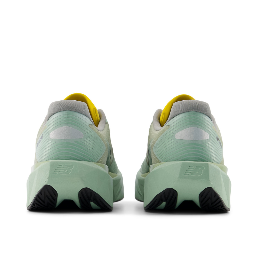FuelCell Rebel v5 (D) Men's :Garter Snake | Mosaic Green