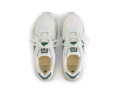 New Balance 990v4 Made in USA "Calcium"