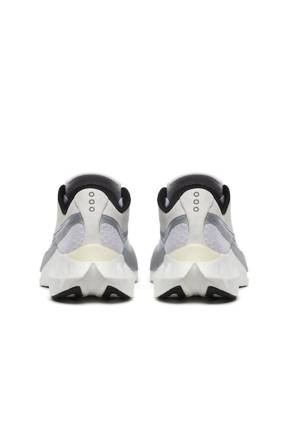 Endorphin Pro 4 Women's :White | Silver