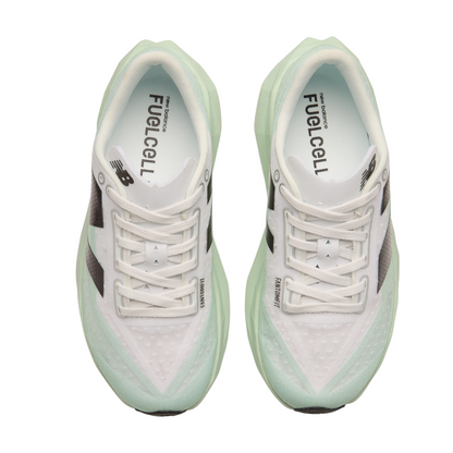 FuelCell Rebel v4 (B) Women's :Clay Ash | White